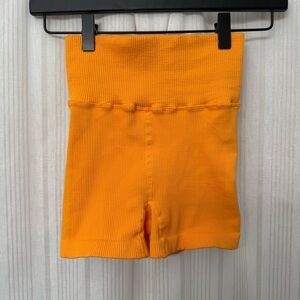 NWOT🏃🏻‍♀️‍➡️ Free People FP Movement Happiness Runs Biker Shorts in Gold Rush